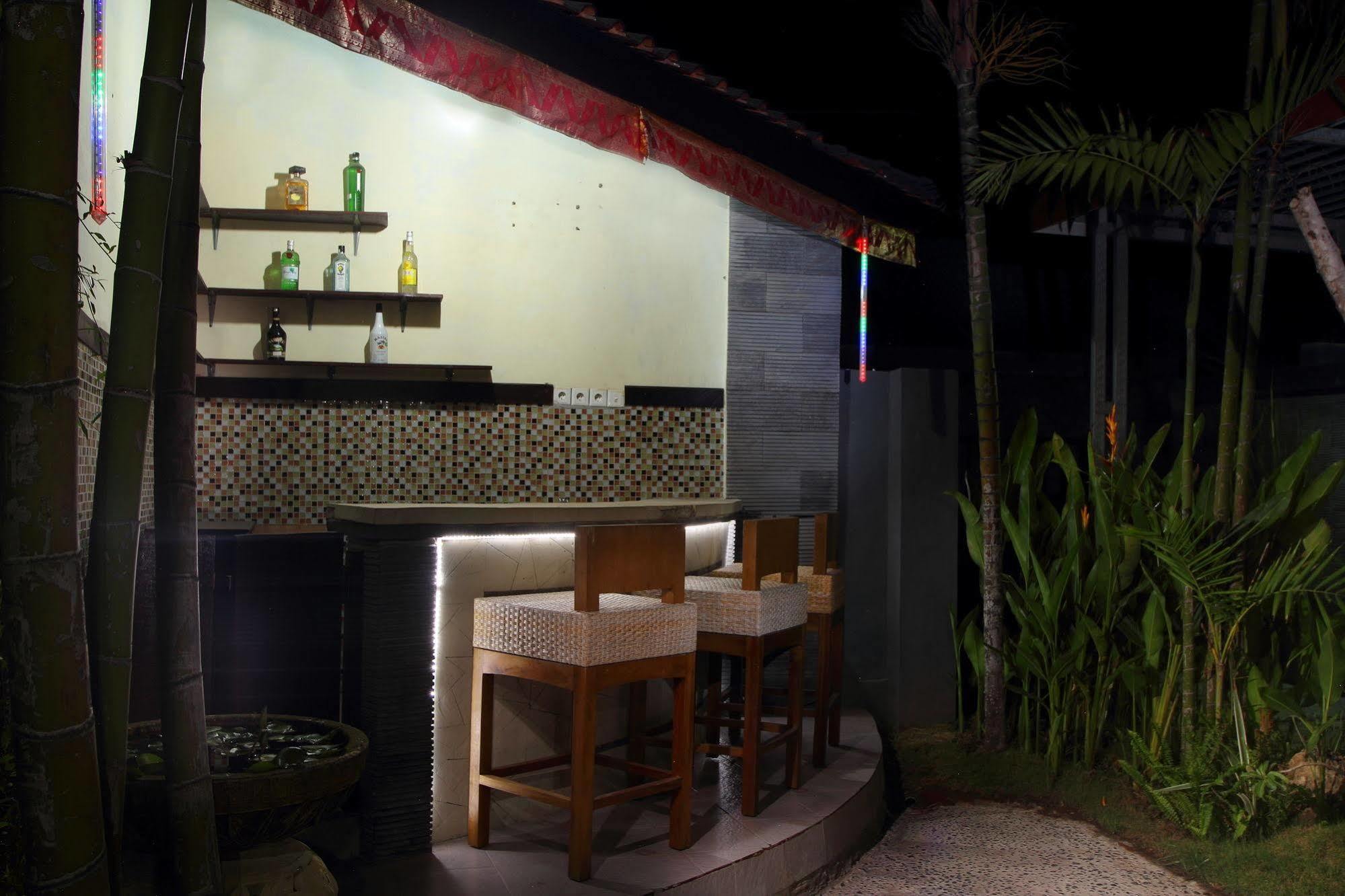 Jimbaran Lestari Hotel & Residence - Spa Extérieur photo