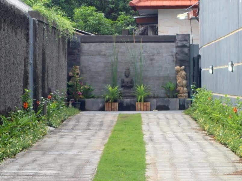 Jimbaran Lestari Hotel & Residence - Spa Extérieur photo