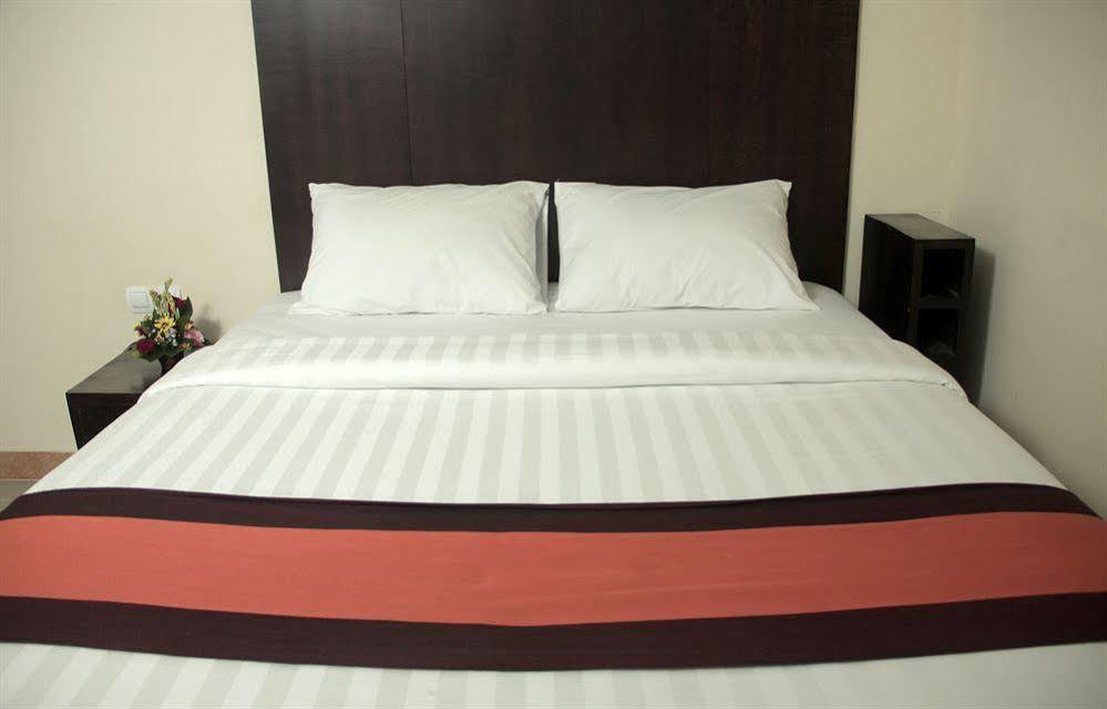 Jimbaran Lestari Hotel & Residence - Spa Extérieur photo