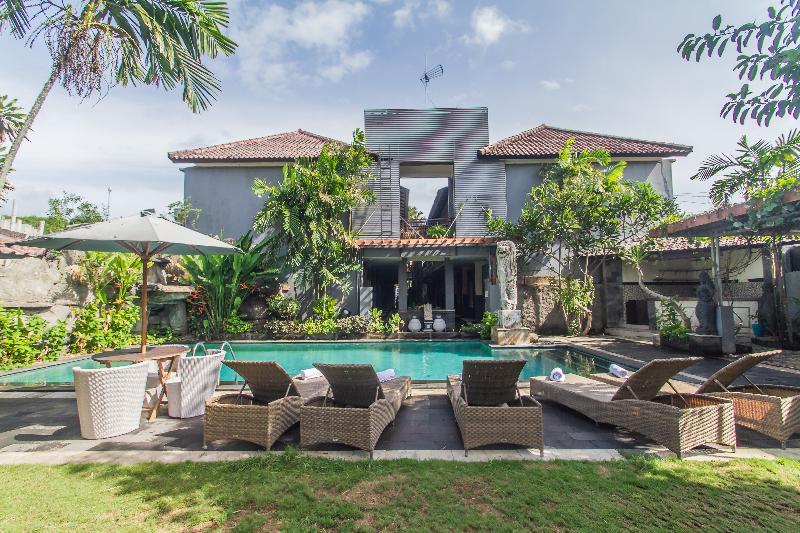 Jimbaran Lestari Hotel & Residence - Spa Extérieur photo
